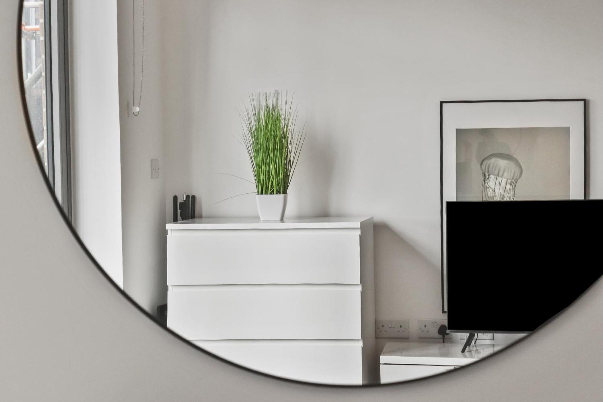 Centrally Located - Modern - 2Bed - 2Bath Apartment ลอนดอน ภายนอก รูปภาพ