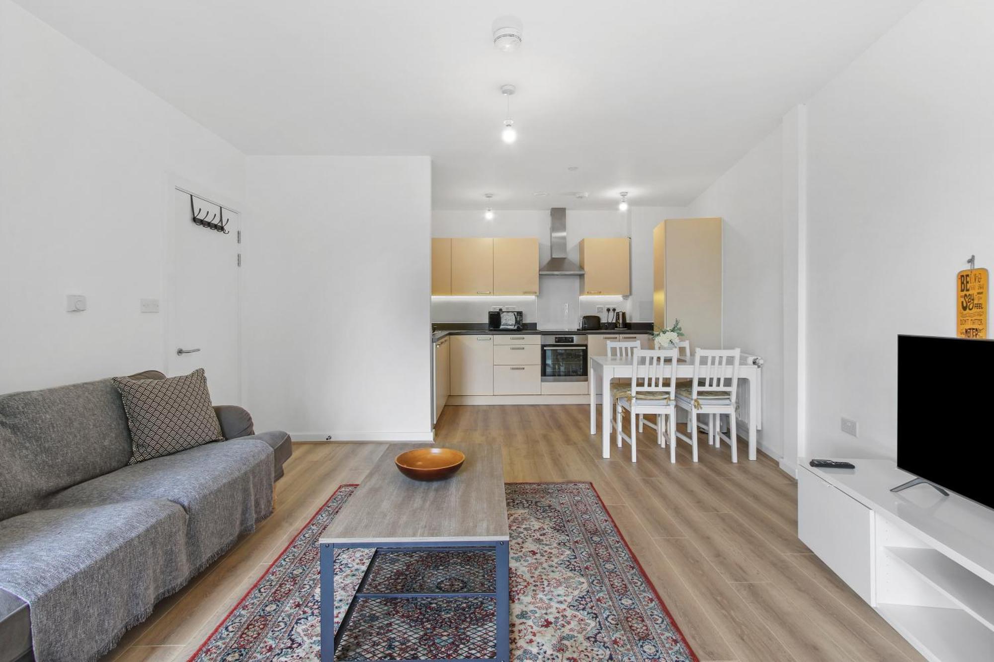 Centrally Located - Modern - 2Bed - 2Bath Apartment ลอนดอน ภายนอก รูปภาพ