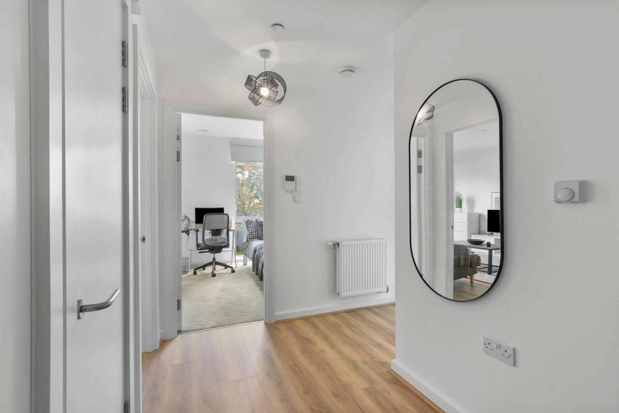 Centrally Located - Modern - 2Bed - 2Bath Apartment ลอนดอน ภายนอก รูปภาพ