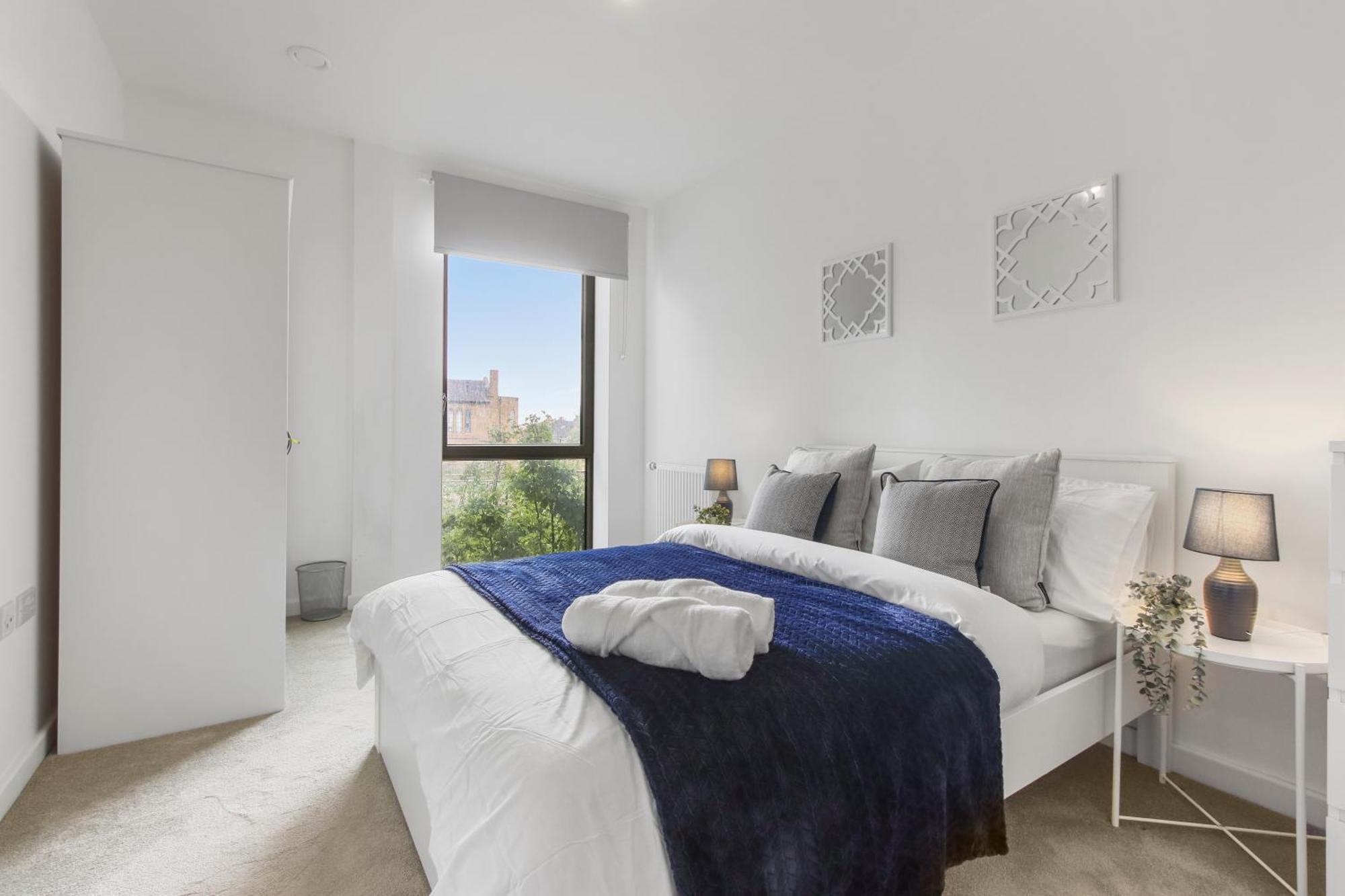 Centrally Located - Modern - 2Bed - 2Bath Apartment ลอนดอน ภายนอก รูปภาพ