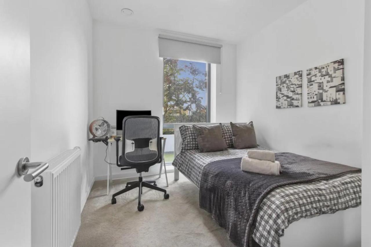 Centrally Located - Modern - 2Bed - 2Bath Apartment ลอนดอน ภายนอก รูปภาพ